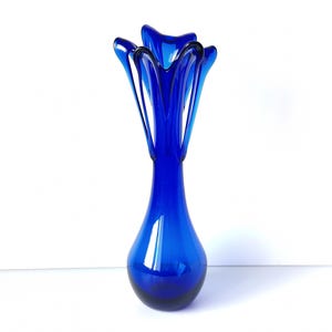 Blue Glass Vase for Flower Bouquets, 17 Inch Tall Hand-Blown Glass Vase, Collectible Art Glass Vase, Preppy Room Decor, Cobalt Blue Vase