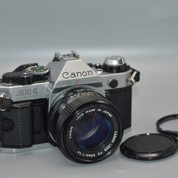 Canon AE1 Program Vintage 35mm Film Camera with FD SSC 1.4 Lens 1685150