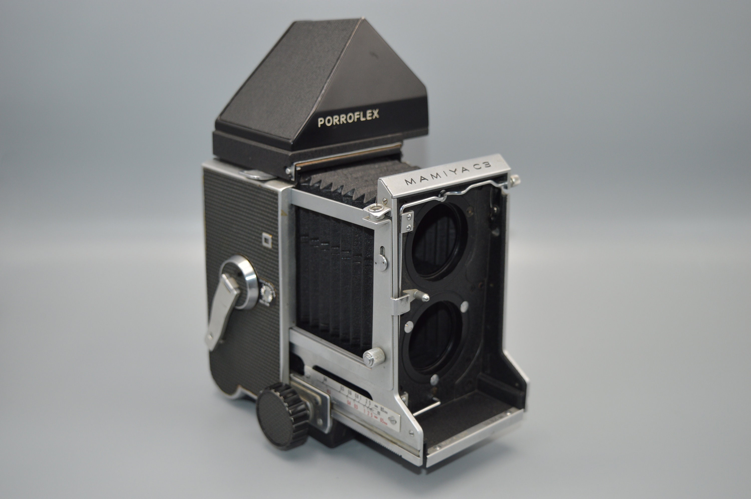 MAMIYA C3 PROFESSIONAL NO255507 MADE IN JAPAN 二眼レフカメラ MAMIYA C3 PROFESSIONAL NO255507 MADE IN JAPAN 二眼レフカメラ