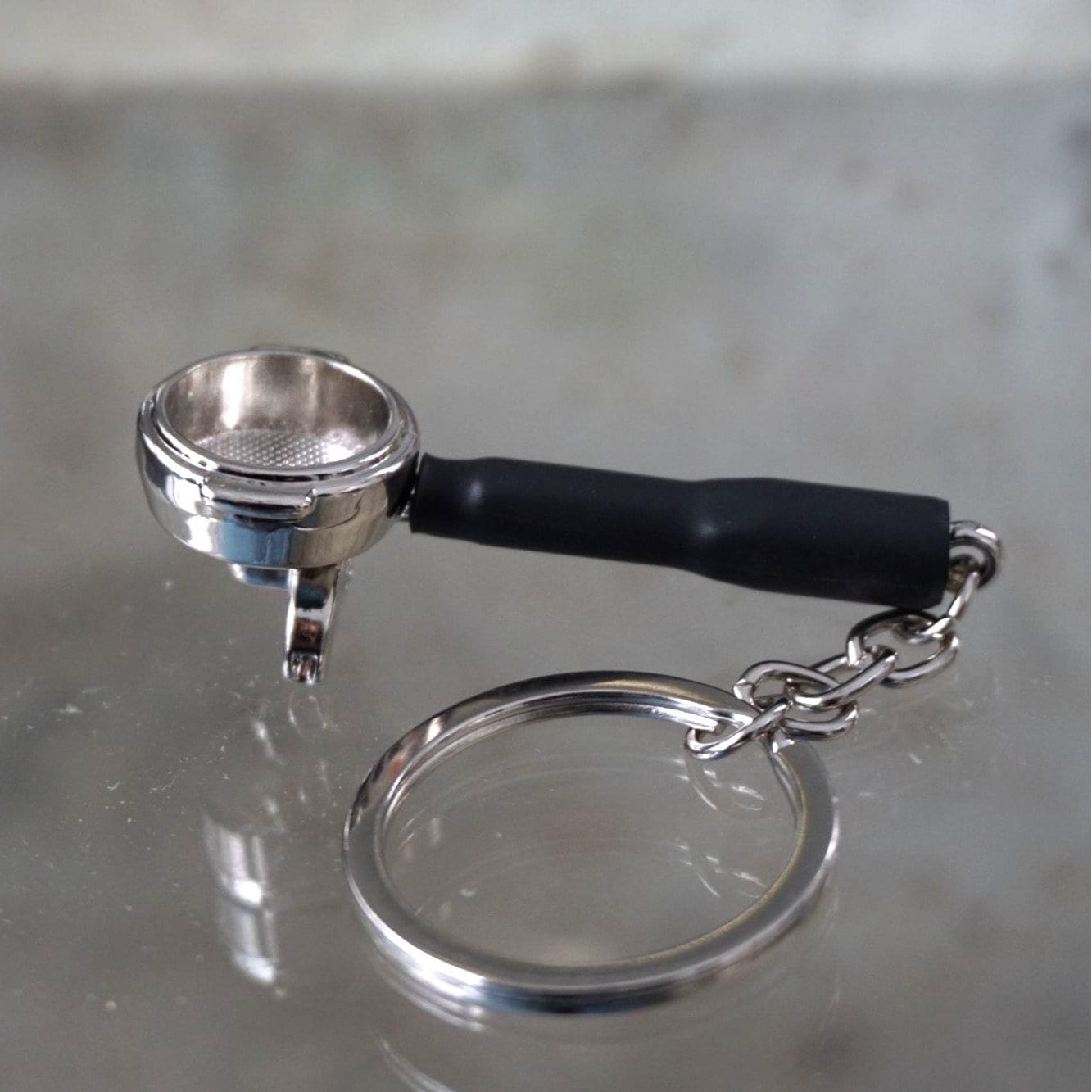 ダブルスパウト ポルタフィルター キーチェーン - コーヒー愛好家や