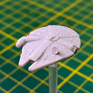SW Armada Han&#39;s Millennium Falcon (3 Fighter Miniatures)