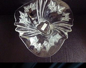 Mikasa Tri-corner Medium Parisian Etched Ivy Bowl