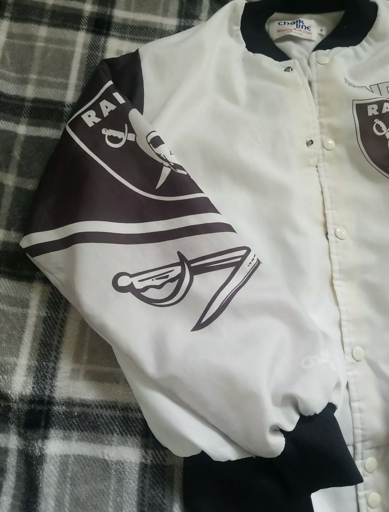Veste évasée Vintage Oakland Raiders - Noir, Marque Chalk Line, Occasion