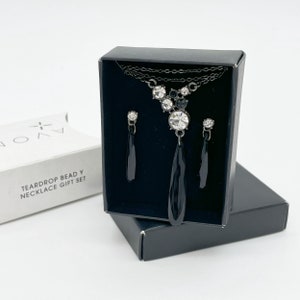 Avon Teardrop Bead Y Necklace and Matching Earrings Gift Set