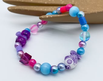 Cute and Colorful Fishy Beaded Stretch Bracelet