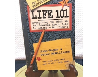 Life 101: Everything We Wish We Had Learned About Life in School Large Paperback
