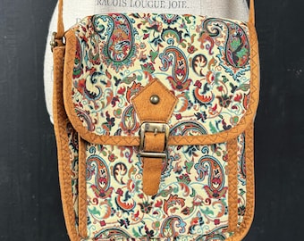 Vintage 70s French Tapestry Crossbody Bag — Paisley Boho Hippie Satchel