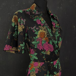 Vintage 70s rose roses black red green DRESS French France boho summer seventies flower flowers romantic retro movie XS