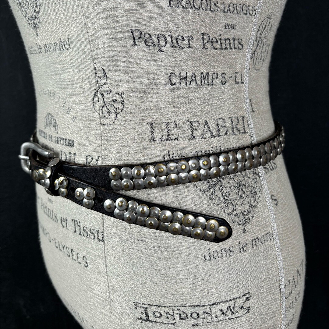 The 'la Reina' Black and Gold Chain Belt