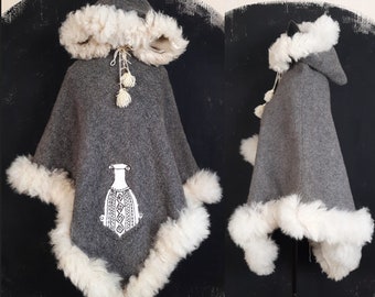 Vintage piel de oveja gris lana PONCHO capa capucha con capucha hippie festival Navidad polar invierno cálido bordado patchwork boho S M L