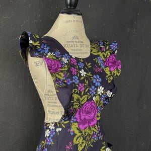 70s blue purple ruffle rose peony apron DRESS vintage summer maid seventies romantic gardener farmer market vintage cotton light retro S
