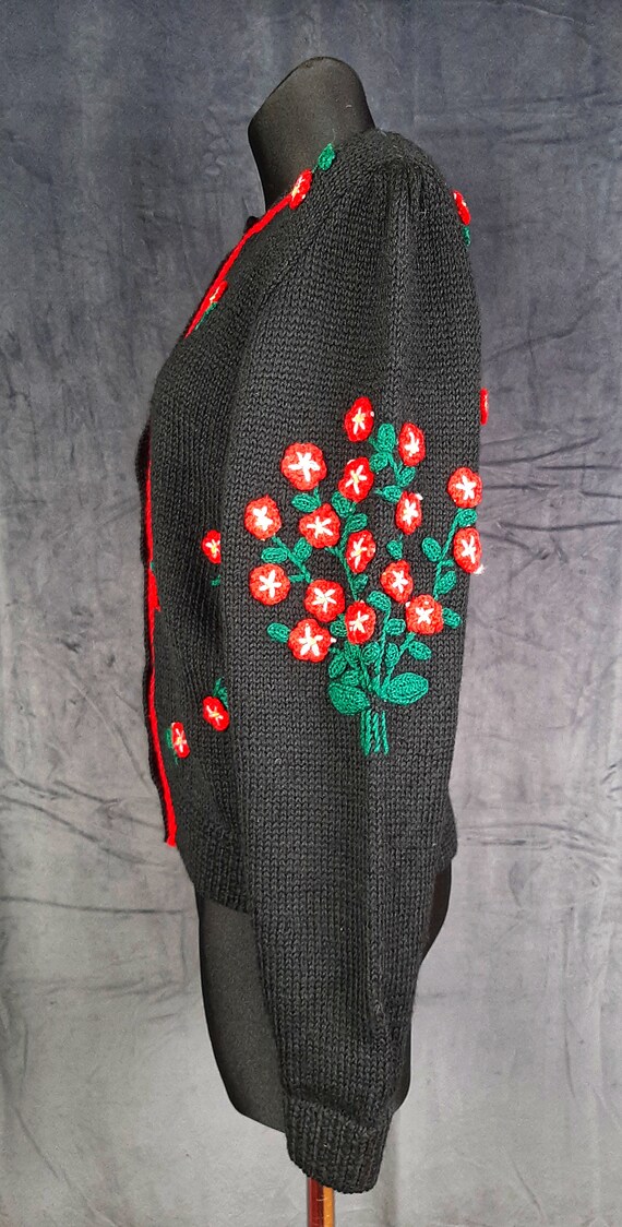 90s Dirndl wool CARDIGAN red black embroidered fl… - image 6