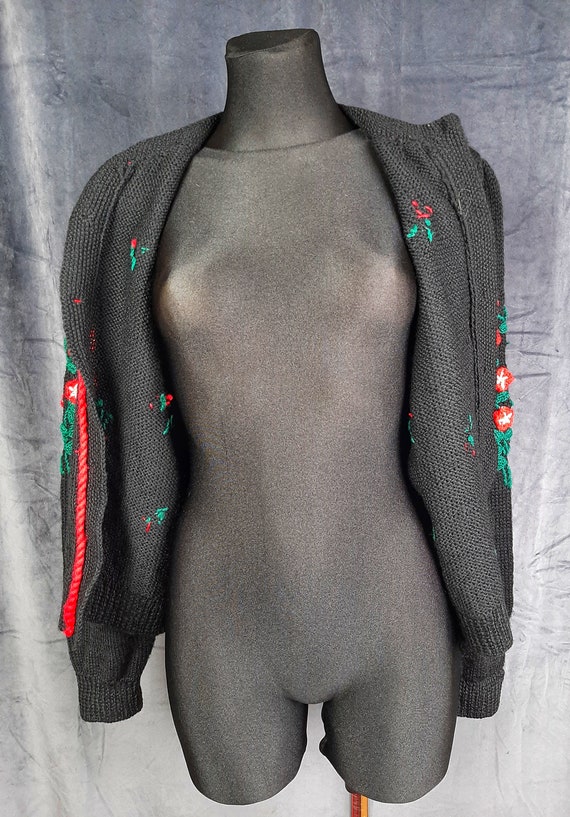 90s Dirndl wool CARDIGAN red black embroidered fl… - image 10