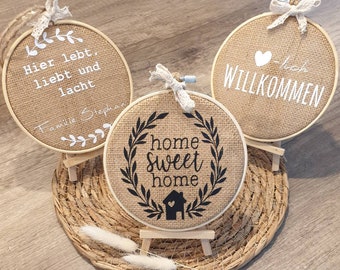 Stickrahmen mit Jutestoff/ Türschild/ Türkranz/ Herzlich Willkommen/ Türschild Familie/ Geschenk Hochzeit, Einzug