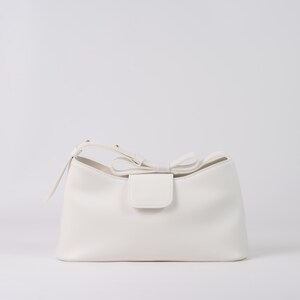 öko-ledertasche, Hobo tasche, vegane lederhandtasche, Schultertasche, kleine tasche, handgemachte vegane ledertasche, kunstleder, italienische tasche