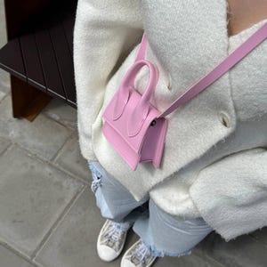 Umhängetasche, veganes Leder handgefertigte Kunstleder Crossbody Geldbörse, stylische Öko Handtasche für Frauen, kleine Designer Tasche
