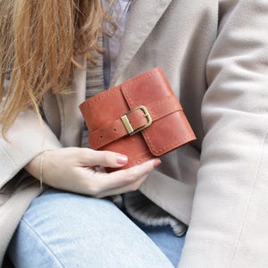 carteira de couro, pequena bolsa vintage, couro italiano, bolsa transversal feminina, carteira tríptica personalizada, presente para namorado, porta-cartão de visita