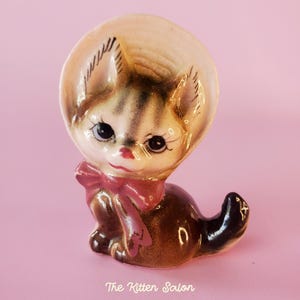 Vintage Ceramic Japan Cat Kitten Figurine Wearing a Large Bonnet