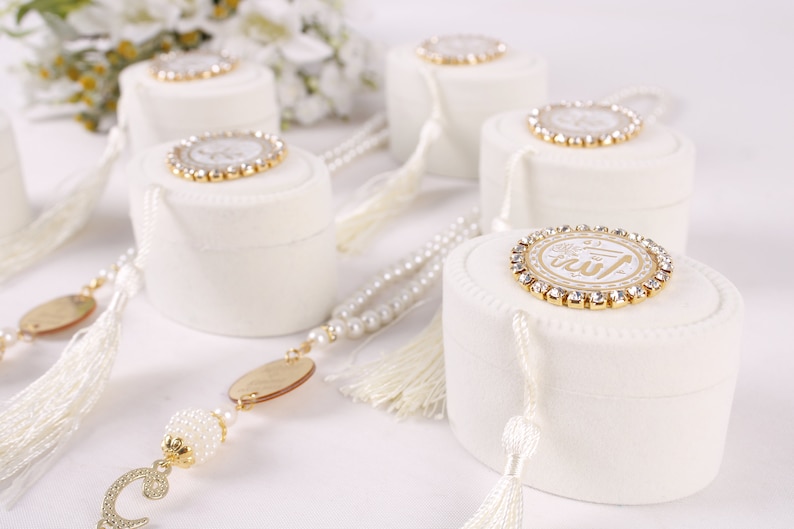 Personalized Velvet Box Pearl Prayer Beads Muslim Favors | Wedding Favors | Eid Favors | Baby Shower Favors | Hajj Umrah Favor | Ameen Favor 