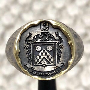 Chevalière personnalisée écusson familial, blason personnalisé, bague sceau écusson familial