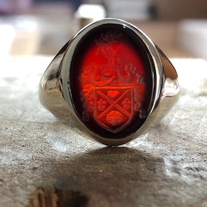 Family  Coat of Arms Red Agate Handmade Intaglio Ring, Personalized  Family Crest Ring, Personalization Solid Gold Ring, Gift for Him