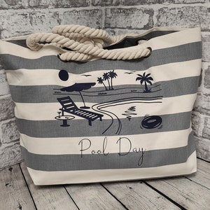 Personalisierte gestreifte nautische Strandtasche | Personalisierte Pool Day Tote mit Seil Griffen Urlaub Strandtasche Geschenk | Luxus Reisetasche | Sommer Tote