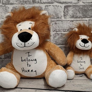 Leão de pelúcia personalizado | Brinquedo de pelúcia fofo de animal de safári | Presentes de leão e felino grande | Animal de zoológico | Presente de aniversário, batizado, presente de lembrança para bebê recém-nascido