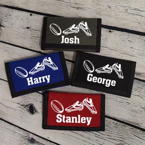 Personalisierte Bulldogge Geldbörse | Rugby Spieler Geschenk | rugby geschenk | Sport Geldbörse | Rugby-Fächer | Rugby-Geldbörse für Kinder | Rugby-Geburtstagsgeschenk