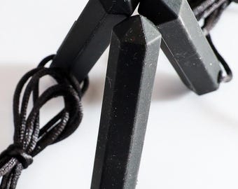 Chewelry Sensory Gem Crystal Shape Chew Necklace Pendant Textured Stim Jewellery Chewy Chewable ASD Autism Fiddle Therapeutic ADHD