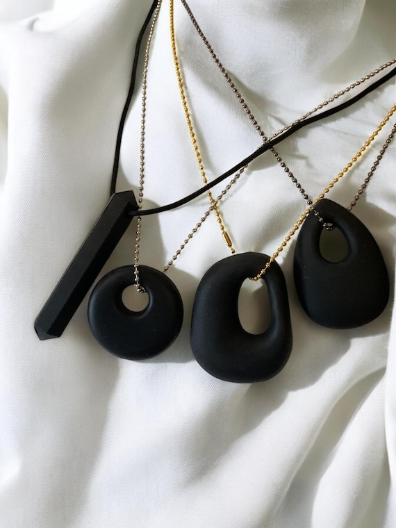 Black Chewlry pendant chew necklace Silicone chewable fidget fiddle necklace stimming oral
