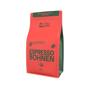 Könnte beinhalten: Ein roter Beutel mit Espressobohnen mit dem Text "THAT'S COFFEE" und "ESPRESSO BOHNEN" in Grün. Der Beutel trägt auch den Text "Wiederverschließbar & Recyclebar" und "Frisch geröstet & nachhaltig verpackt". Der Beutel enthält 500 g Kaffeebohnen.
