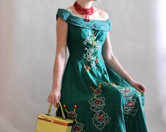 1950s 1960s Green Beaded Silk Evening Gown, Sleeveless//Size S/M
