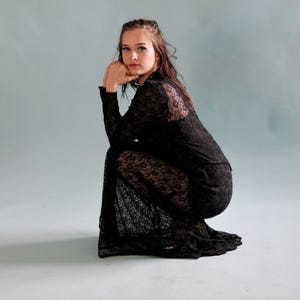 Antique 1910s 1920s Black Lace Long Dress // Long Sleeves // Size S