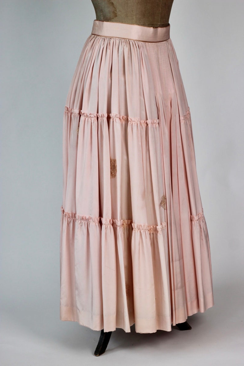 Handmade Pink Skirt in Vintage Taffeta Silk//One of a Kind image 9