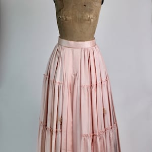 Handmade Pink Skirt in Vintage Taffeta Silk//One of a Kind image 2