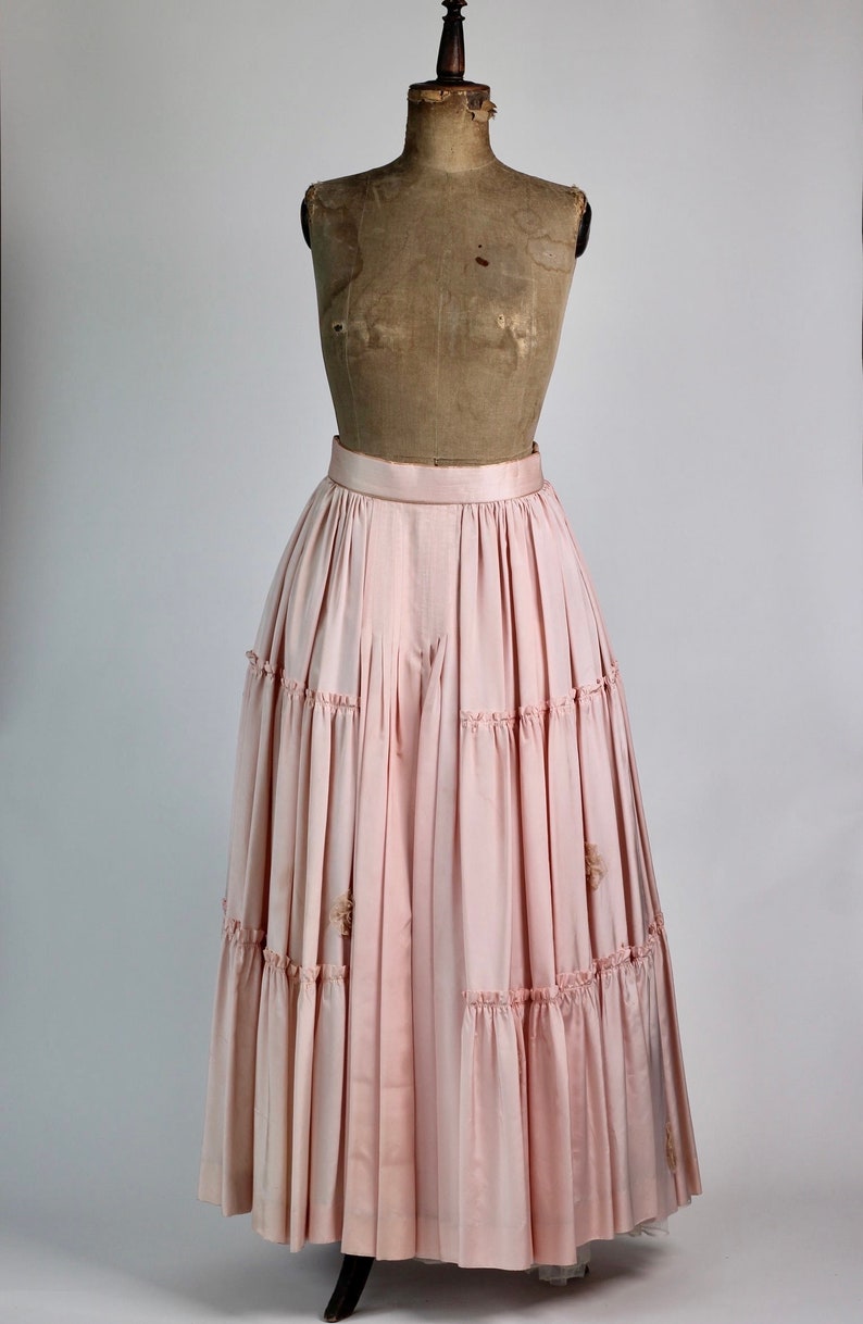 Handmade Pink Skirt in Vintage Taffeta Silk//One of a Kind image 2