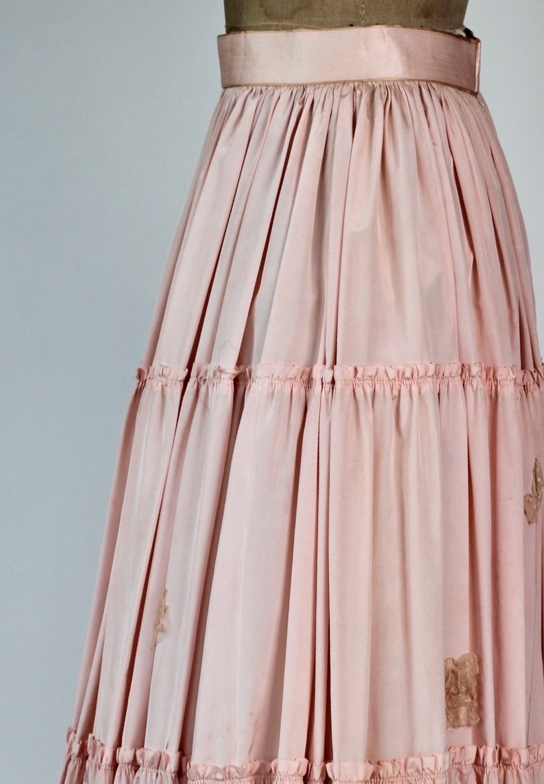 Handmade Pink Skirt in Vintage Taffeta Silk//One of a Kind image 4