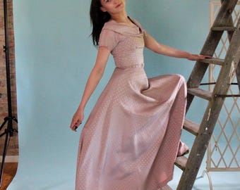1940s Pale Pink Evening Gown // Full Skirt // Belted // Size XS