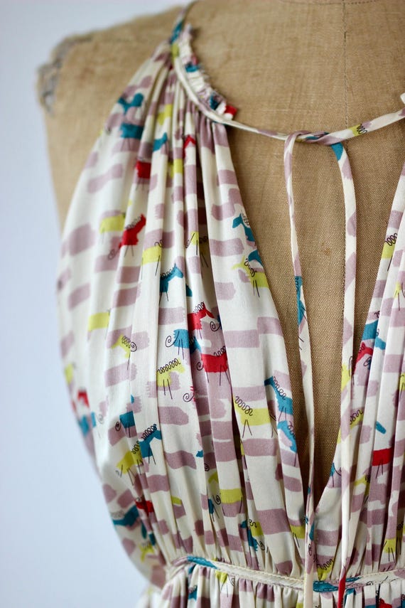 rutzou silk dress Vintage White Silk Dress With Abstract Horse Print // Sleeveless // Rützou  // Size M/L
