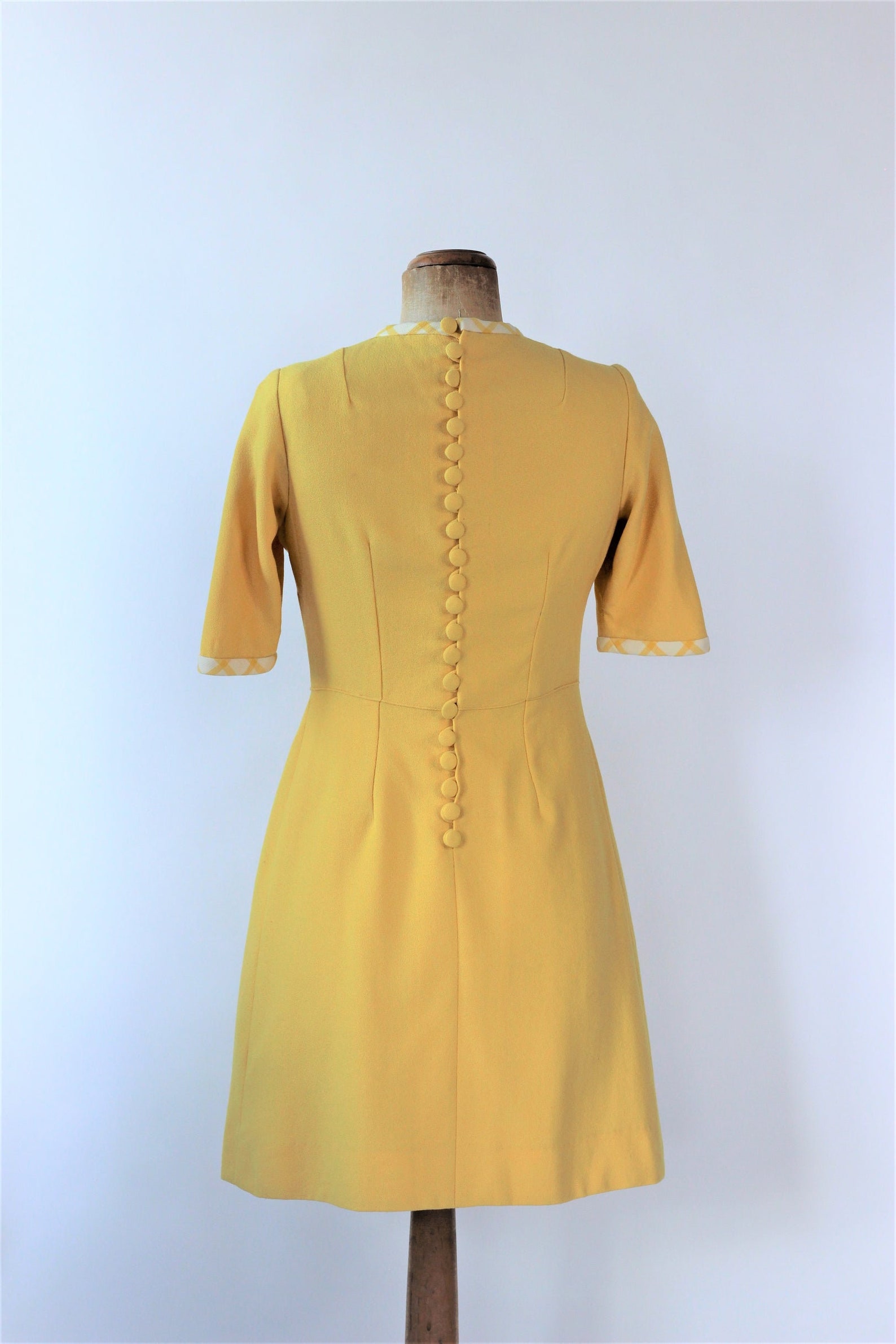 Medium 1960s Yellow Mod Dress