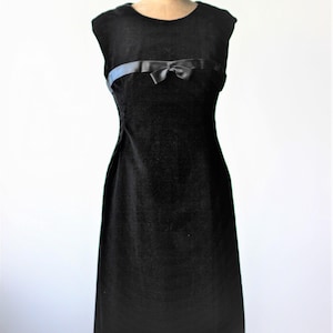 Vintage zwart fluwelen jurk jaren 1950-1960// cocktailjurk//mouwloos//maat L
