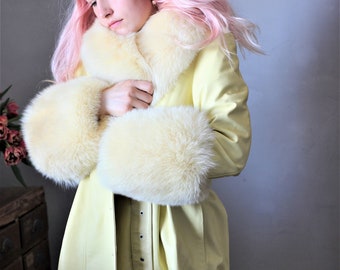 LUNA * ALL SIZES * Yellow Leather Trench Coat with Fox Fur Cuffs and Color