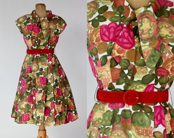 1950s Cotton Dress with Pleated Skirt/Bright Floral Print//Size M