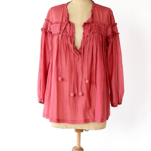 Vintage Y2K Coral Cotton/Silk Blouse/Shirt With Ruffel Neck and Center // Henley Neckline // Boho Blouse // Rützou Copenhagen // Size M