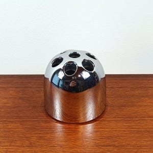 Dedalino pencil holder by Emma Gismondi Schweinberger for Artemide