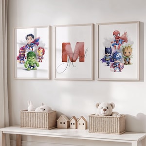 Arte de pared de superhéroes personalizado para habitación de niños, decoración de superhéroes con nombre personalizado, juego de 3 impresiones para habitación de niños, decoración de guardería