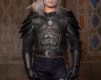 Witcher-Cosplay Staffel 2 (Netflix); Geralt-von-Riva-Rüstung; Witcher-Kostüm; mittelalterliche Fantasy-Rüstung; handgefertigte Auftragsarbeit