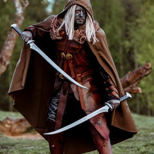 Mörkälvskostym; cosplay-läderrustning för lajv och medeltida mässa; Mörkälvs-DND-cosplay; fantasydräkt; bröllopskostym