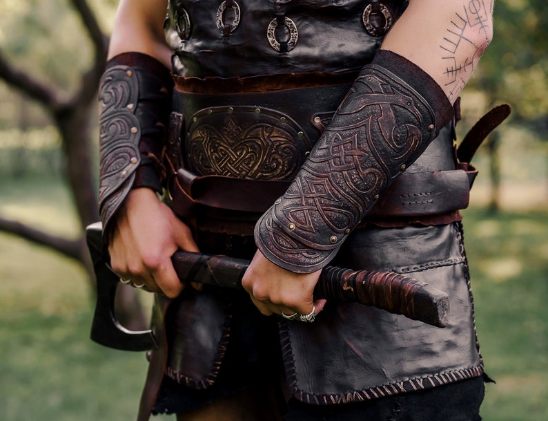 Armure viking d'Asbjorn Hommes du Nord armure en cuir pour GN et événements médiévaux, armure faite main, Ragnar des Vikings, cosplay berserker celtique image 6