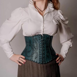 Medieval Leather Corset, LARP Handmade Leather Corset, Viking Leather Corset, Handmade Armor Antique Green Leather Corset